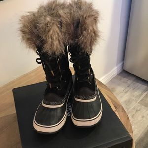 Sorel Joan of Arctic boots